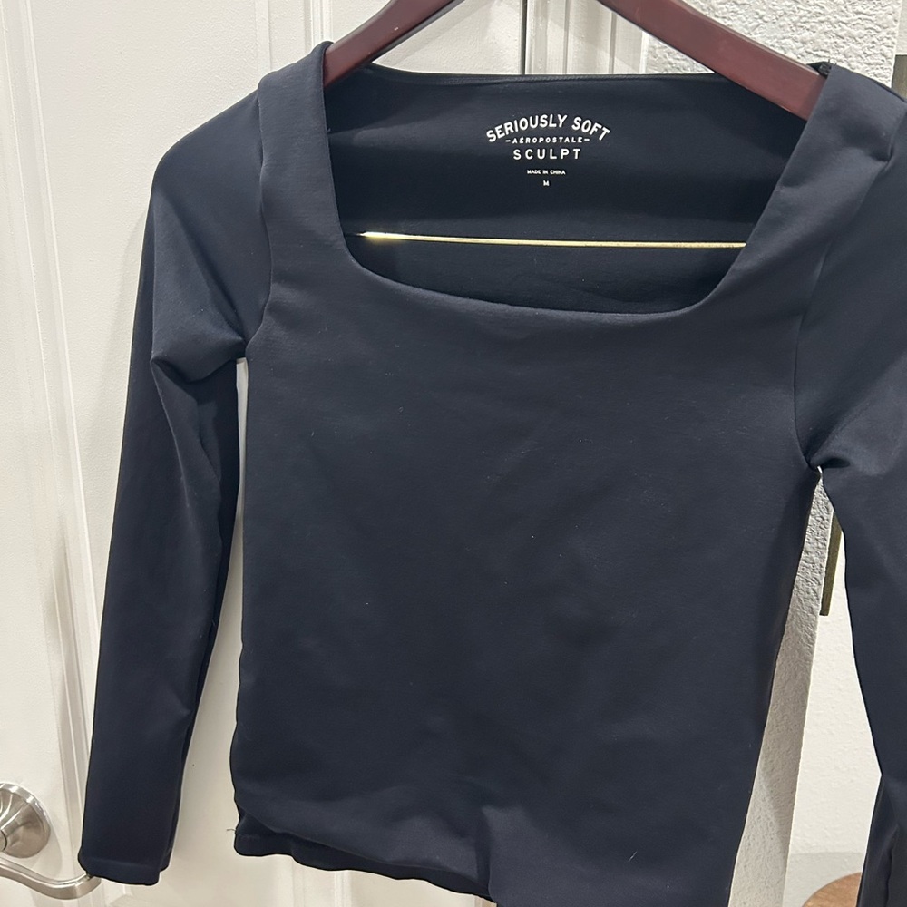 Aeropostale Black Long Sleeve Fitted sculpting top